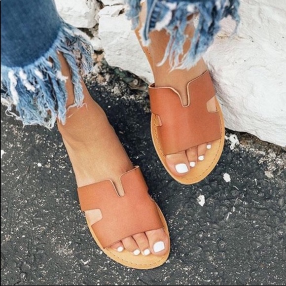 Shoes - Slip-on Flats